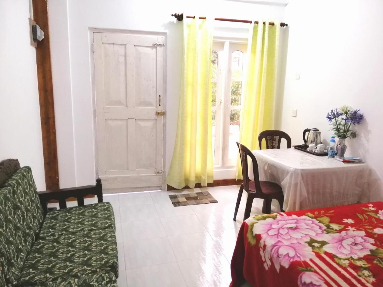 The Galways Edge Homestay Нувара-Элия Экстерьер фото